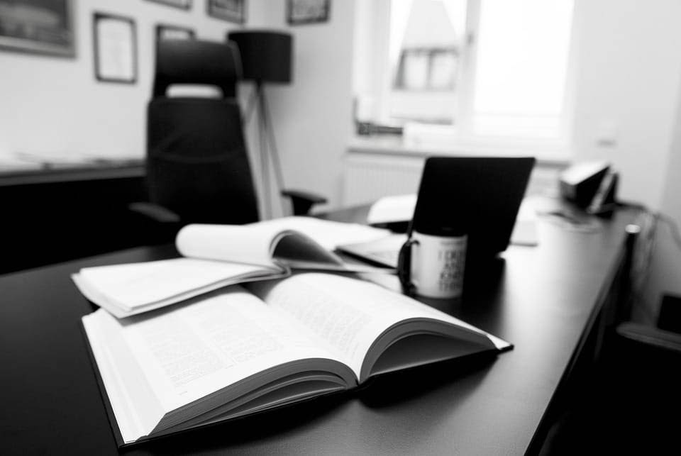 الأستاذ عبد الرحيم مودة